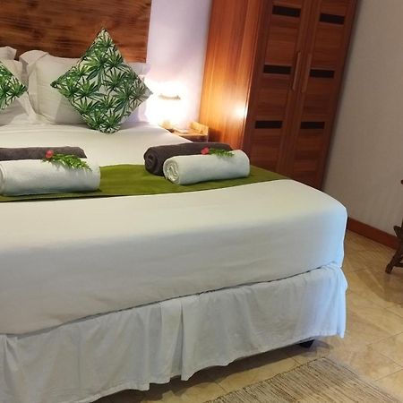 Fern Lodge Self Catering Ла-Диг Номер фото
