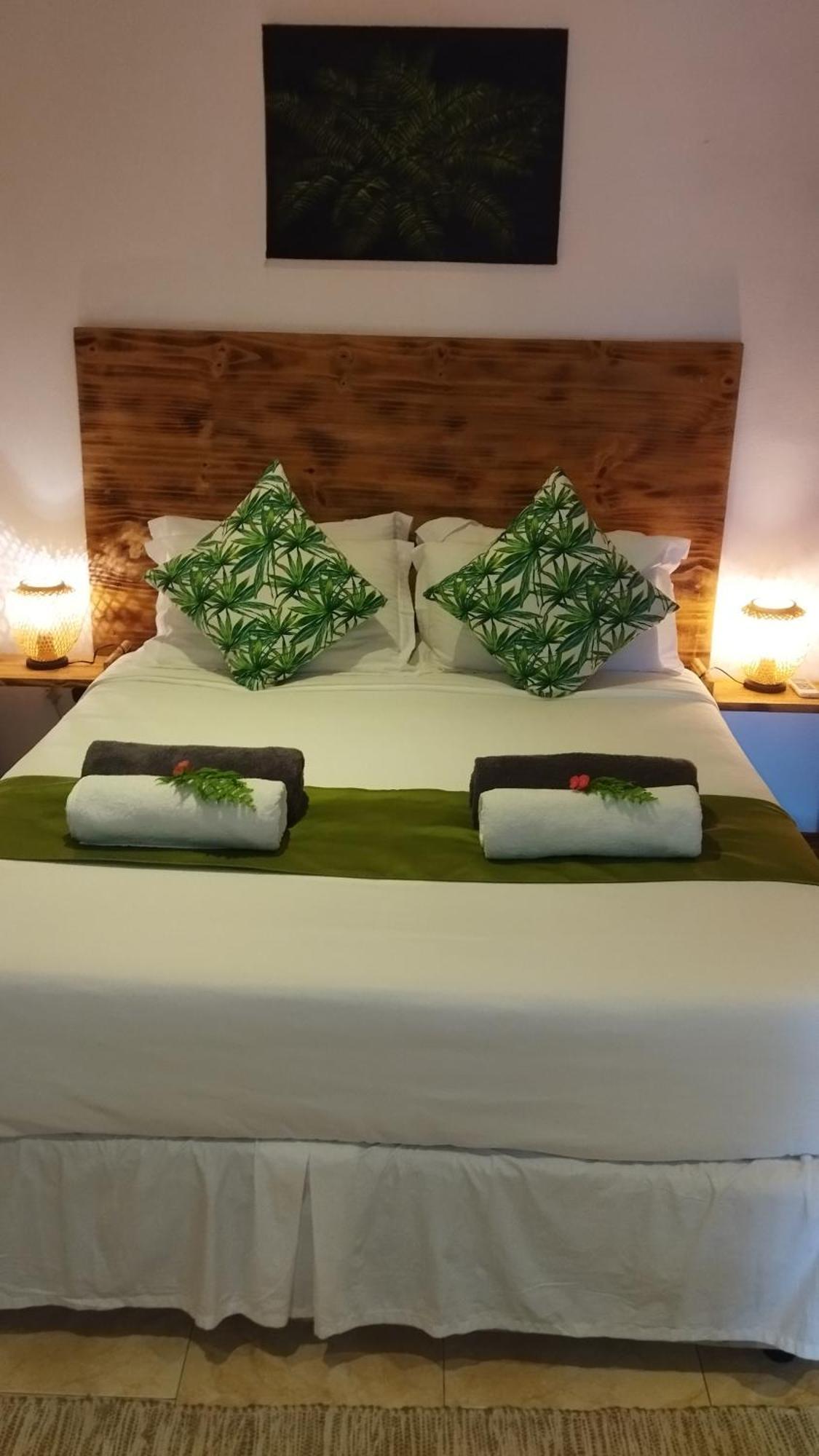 Fern Lodge Self Catering Ла-Диг Номер фото