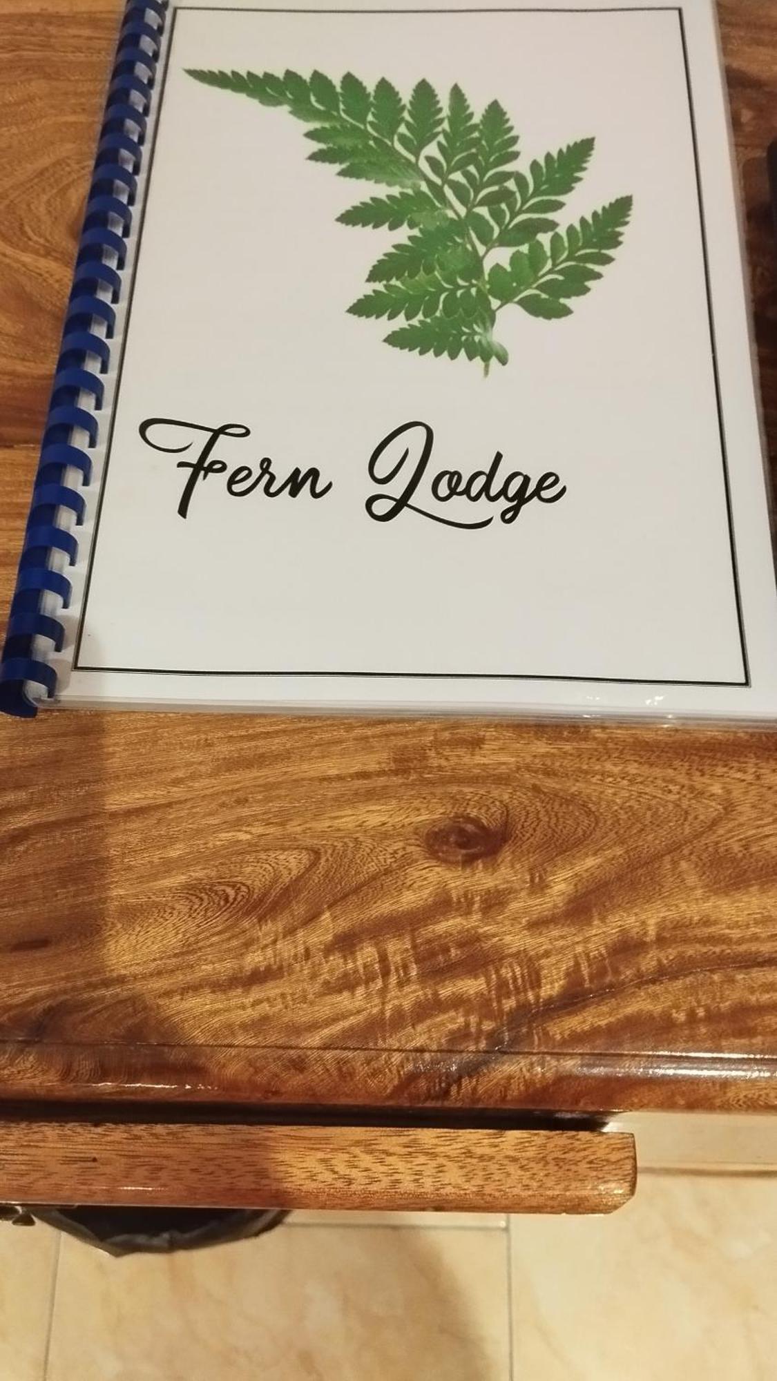 Fern Lodge Self Catering Ла-Диг Номер фото